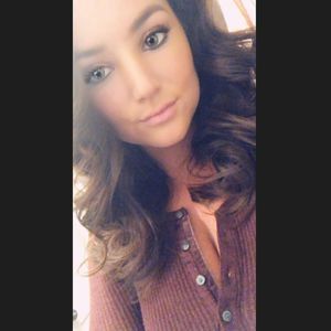 Meet your Posher, Caitlin